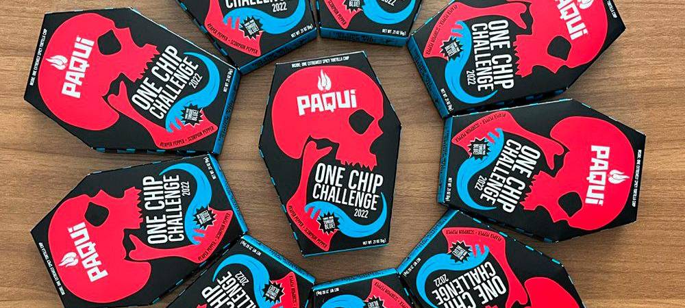 En la caja llega un solo nacho de color negro. /FOTO: PAQUI CHIPS