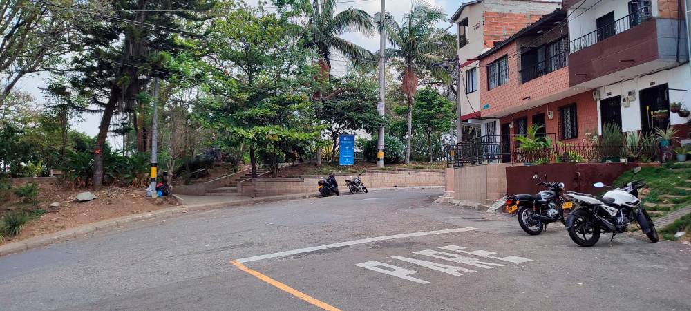 En esta esquina del barrio El Salvador fue asesinado Juan Guillermo Moreno Ocampo. /FOTO: ANDRÉS GARCÍA HERNÁNDEZ