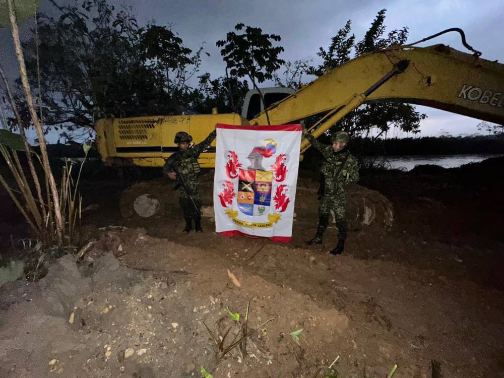 Golpe a la minería ilegal en El Bagre, Antioquia. FOTO: EJÉRCITO