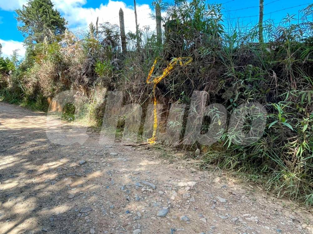 $!La cinta del acordonamiento realizado por la Policía quedó en el sitio. /FOTO: SINDY VALLE