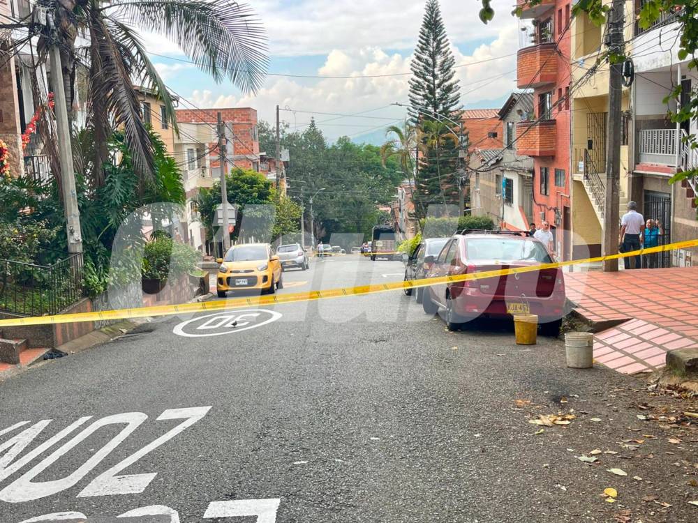 $!Así permanecía el taxi en el que Jhon Byron fue hallado sin vida. /FOTO: SINDY VALLE