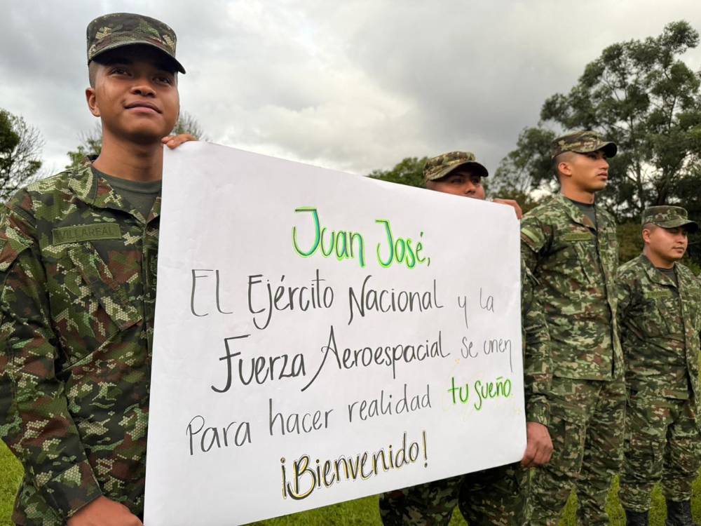 Ejército recibió en Medellín a Juan José. FOTO: CUARTA BRIGADA