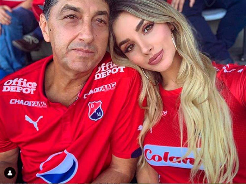Melina Ramírez y su papá en el estadio. /FOTO: INSTAGRAM.