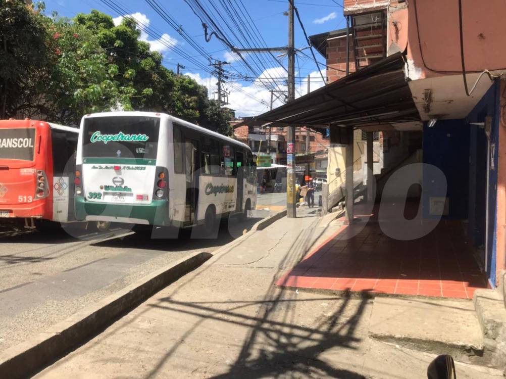 En esta cuadra del barrio San Blas ocurrió el ataque contra Carlos Humberto Ríos Arias. FOTO: LAURA ROSA JIMÉNEZ VALENCIA
