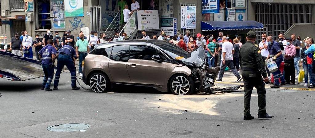 Así quedó el carro de la mujer condenada. /FOTO: ARCHIVO