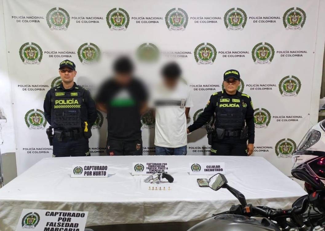 Capturados por homicidio en Manrique. FOTO: POLICÍA METROPOLITANA