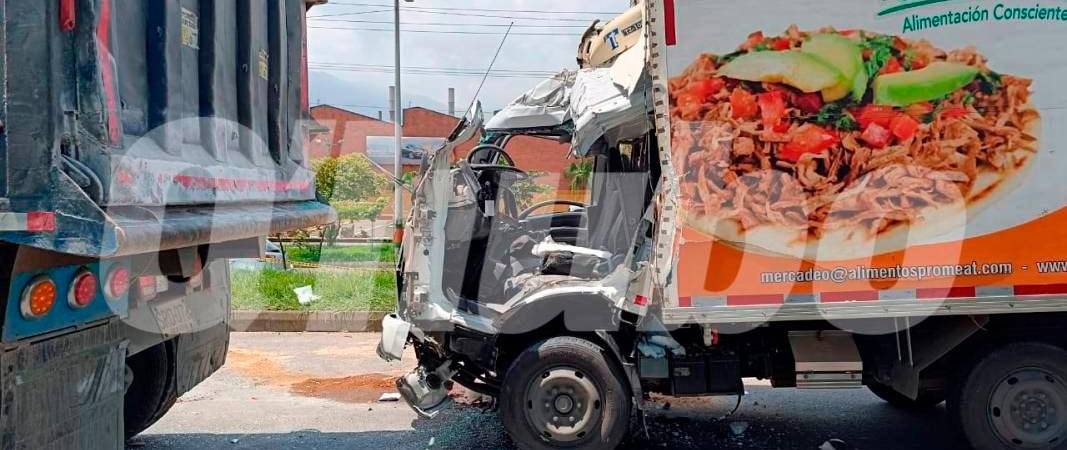 Así quedó el vehículo que conducía Harold. /FOTO: SUSANA COGUA PÉREZ