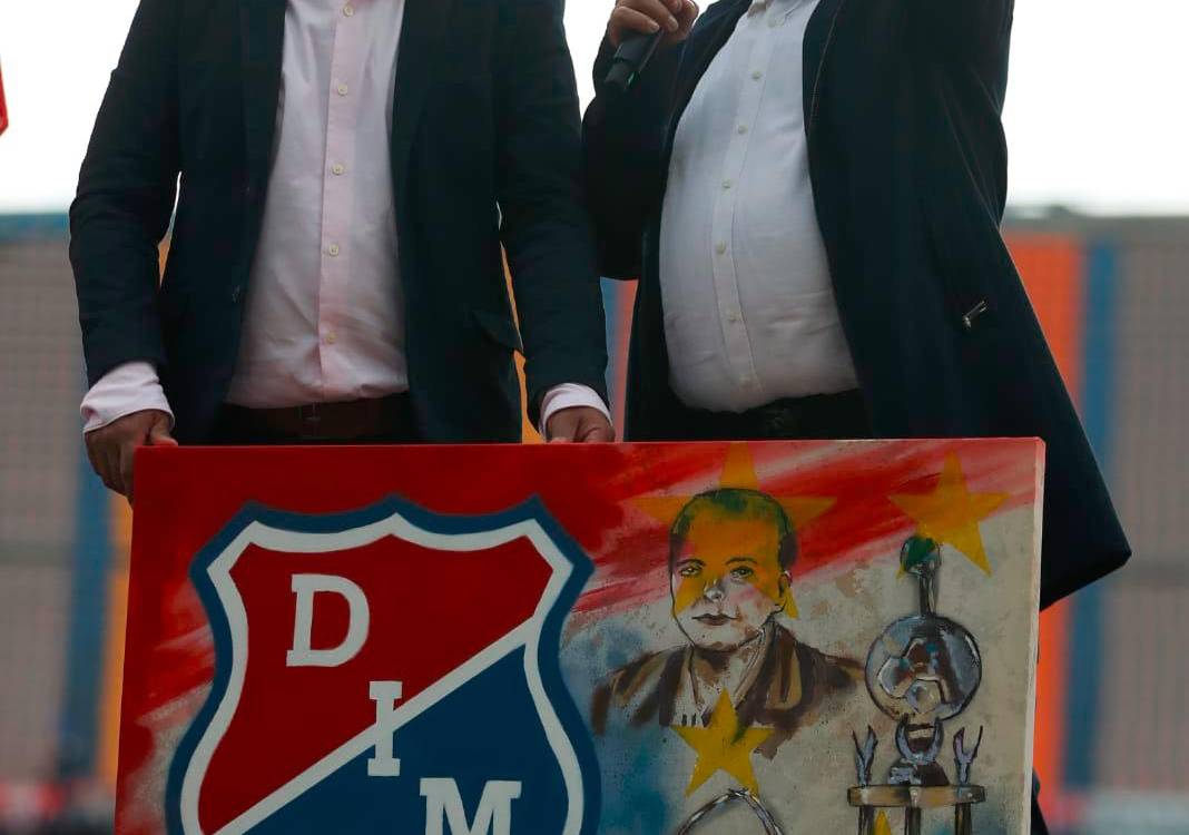 Daniel Ossa, presidente del DIM, y Raúl Giraldo, máximo accionista de la institución. /FOTO: JAIME PÉREZ.