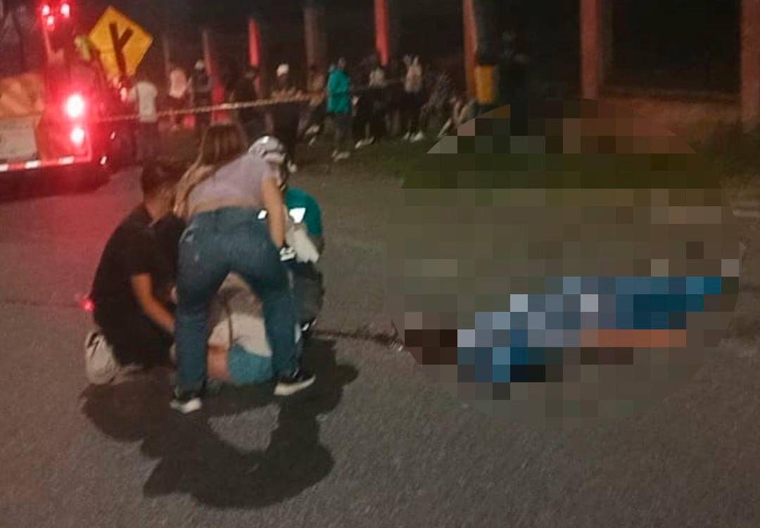 Joven murió al caerse de una chiva rumbera en Las Palmas