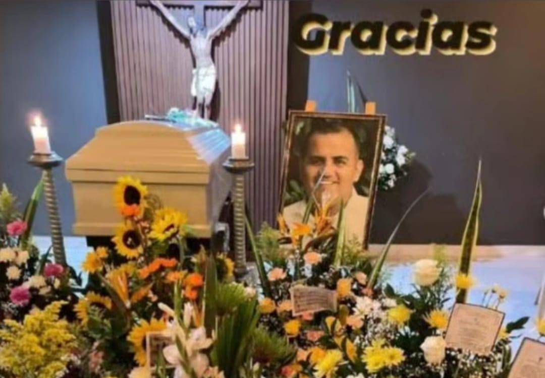Así fue el velorio de Edwar Yulián. <b><span class=mln_small-caps_mln>/FOTO: REDES SOCIALES</span></b>