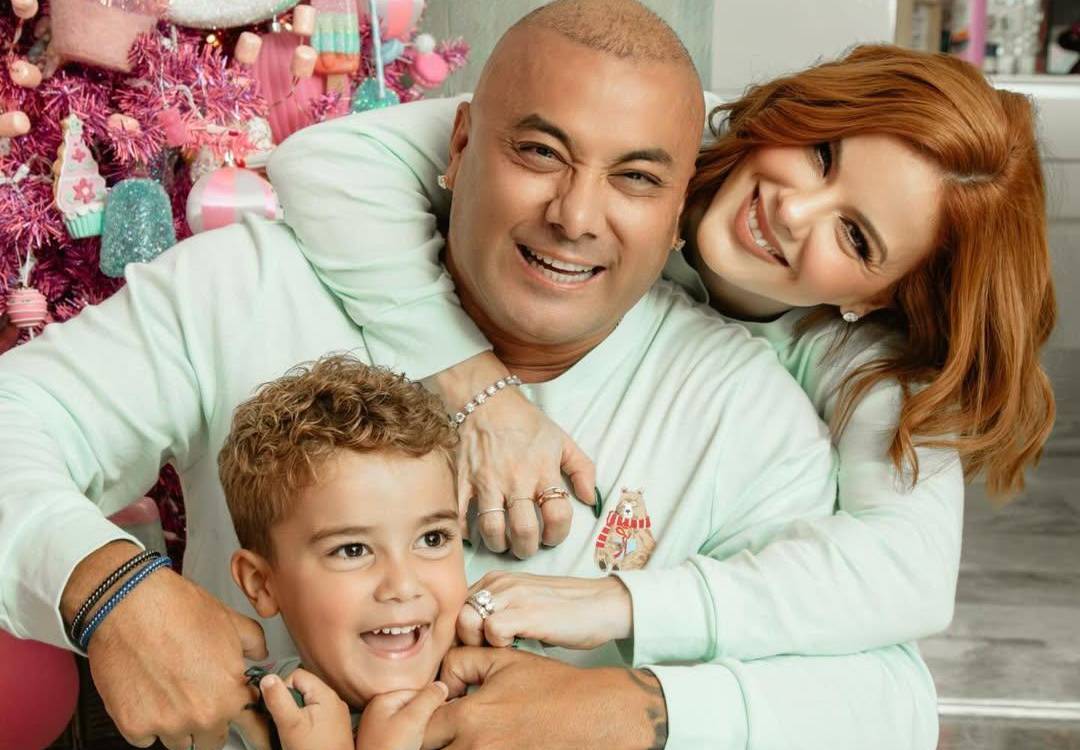 Wisin con su familia. FOTO: @WISIN
