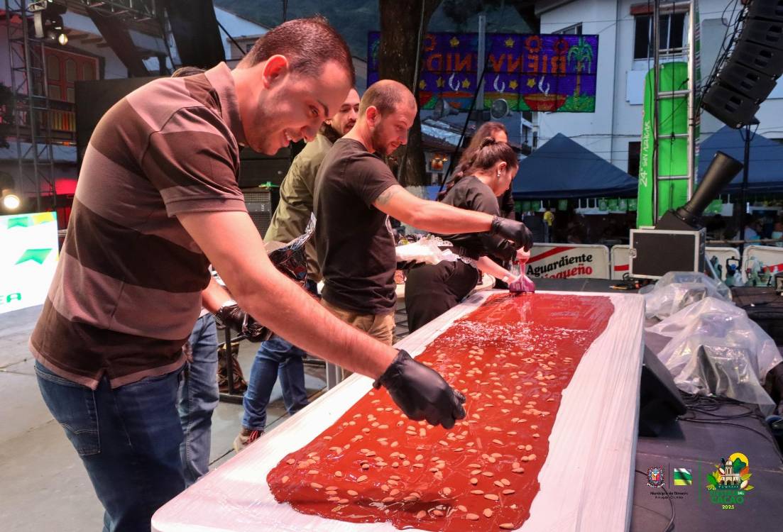 Támesis no solo reafirma su título como territorio cacaotero, sino que demuestra que cuando se trata de poner creatividad y corazón, ¡nadie les gana! FOTO: ALCALDÍA DE TÁMESIS
