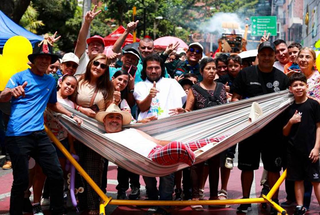 EN FOTOS: Celebración de la Pereza en Itagüí, ¡con todo y exorcismo!