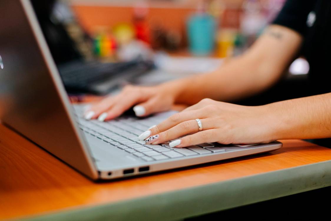 Cerca de 800.000 contribuyentes del predial, ya pueden realizar pagos parciales y abonos a su deuda a través del portal tributario de la Alcaldía de Medellín. /FOTO: CORTESÍA