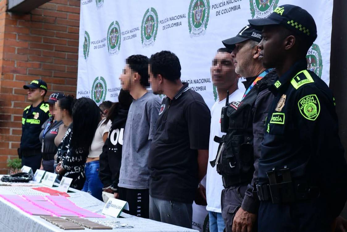 Capturas de presuntos integrantes de la organización criminal Caicedo. FOTO: POLICÍA METROPOLITANA VALLE DE ABURRÁ