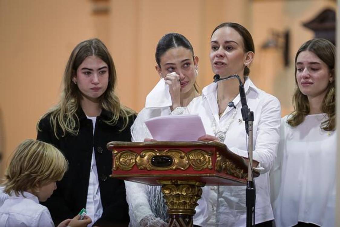 Palabras de Maria Claudia Tarazona en eucaristía por Miguel Uribe. <b><span class=mln_small-caps_mln>/ FOTO: COLPRENSA</span></b>