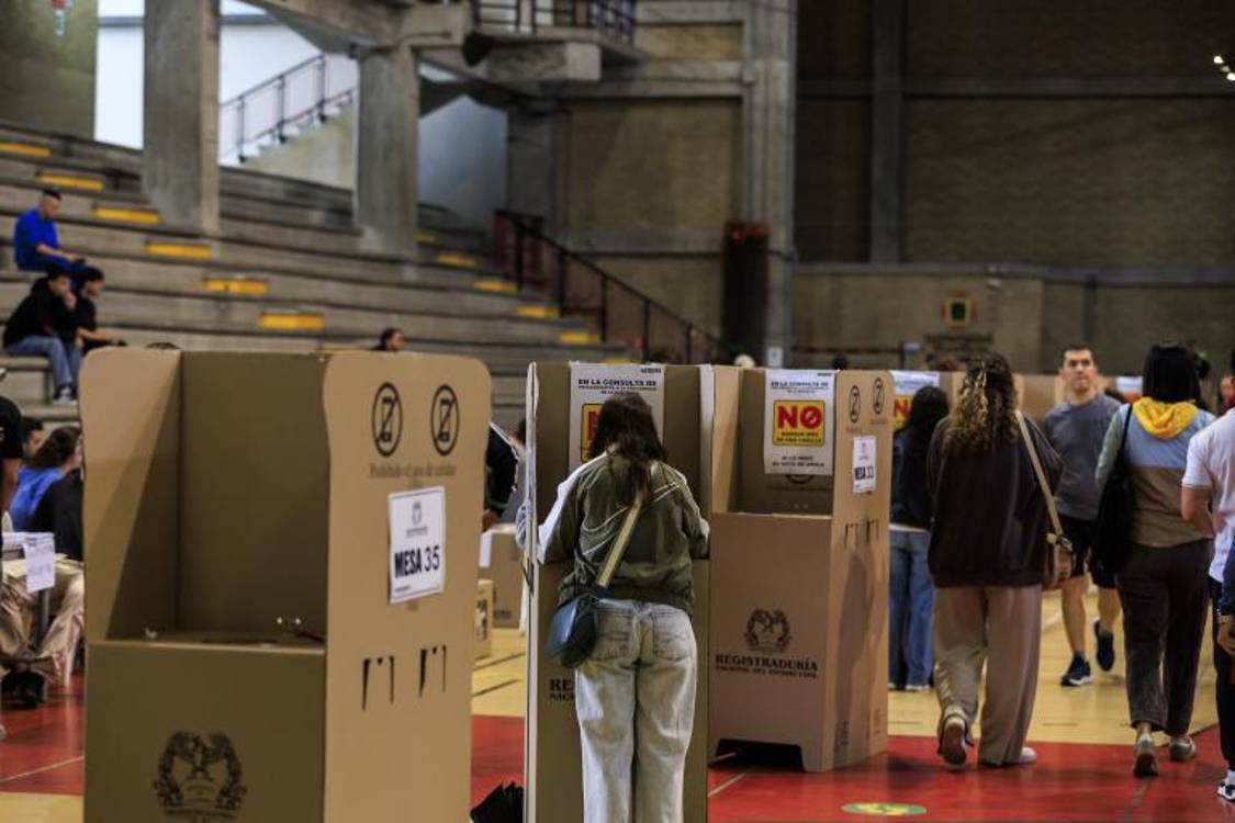 Cubículos de votación. FOTO: CAMILO SUÁREZ