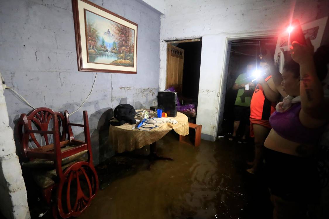 EN FOTOS: Así quedaron las casas afectadas por las inundaciones en el sector El Sinaí, en Santa Cruz