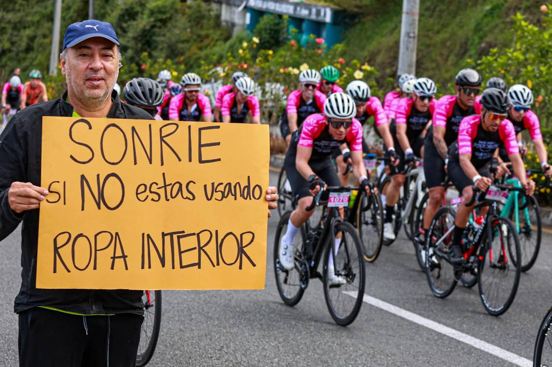 Al evento no solo fueron los ciclistas, también estuvieron presentes espectadores quienes animaban la subida por Las Palmas. /FOTO: MANUEL SALDARRIAGA