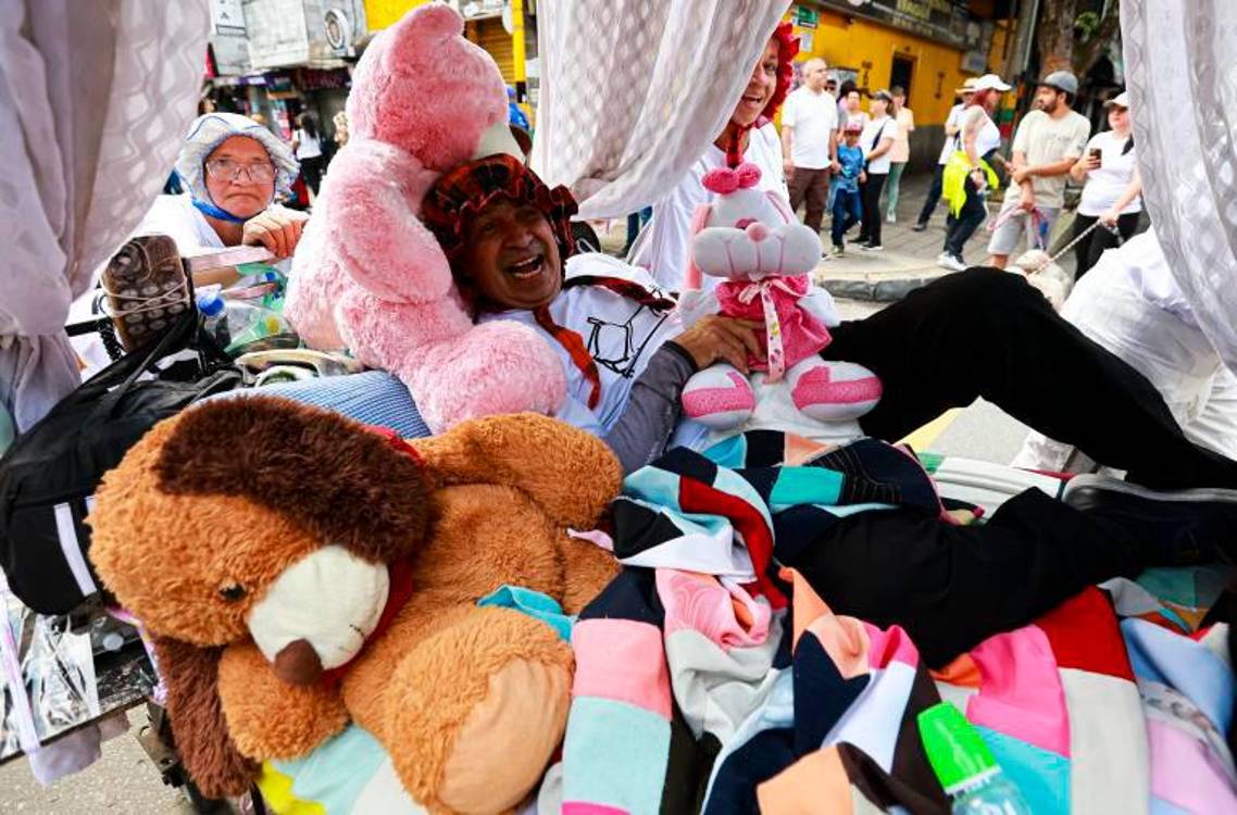 EN FOTOS: Celebración de la Pereza en Itagüí, ¡con todo y exorcismo!