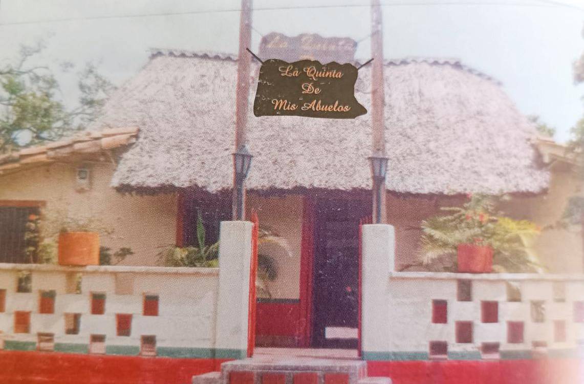 En esta casa tipo choza, en el sector de La Madera, vivió por 50 años y también fue el restaurante ‘La Quinta de mis abuelos’.