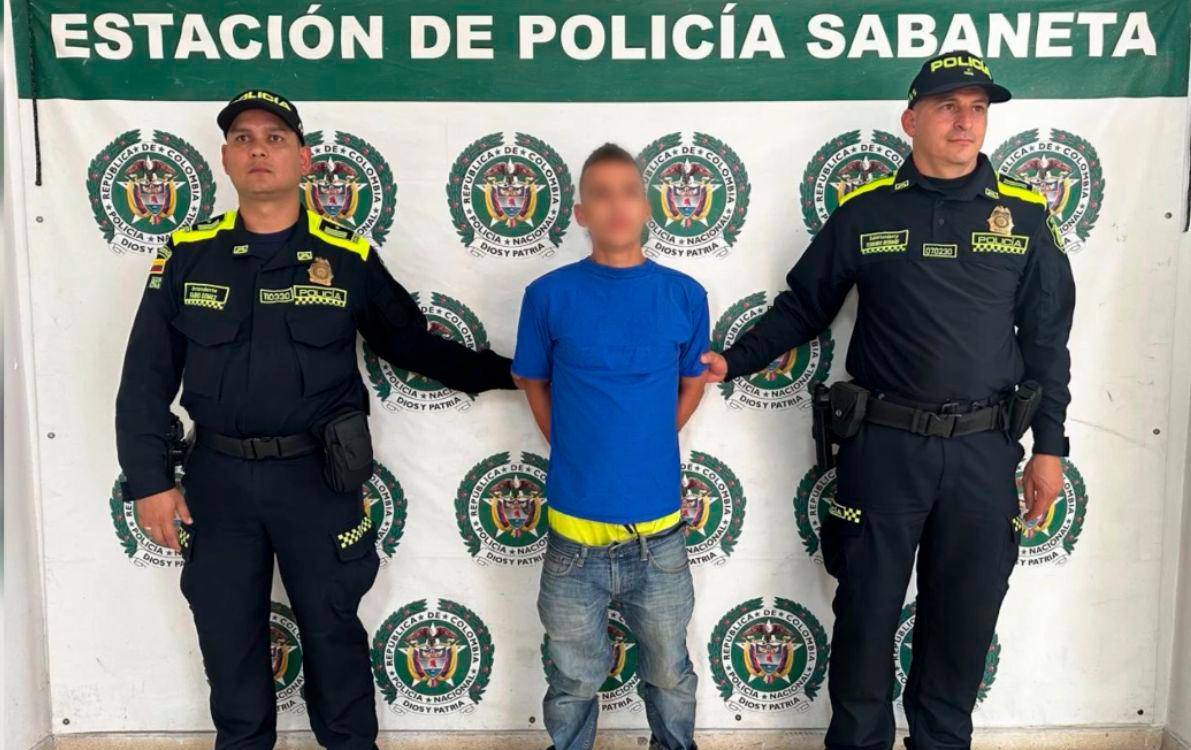 Diego Alejandro Montoya Sepúlveda tras ser capturado. /FOTO: POLICÍA NACIONAL