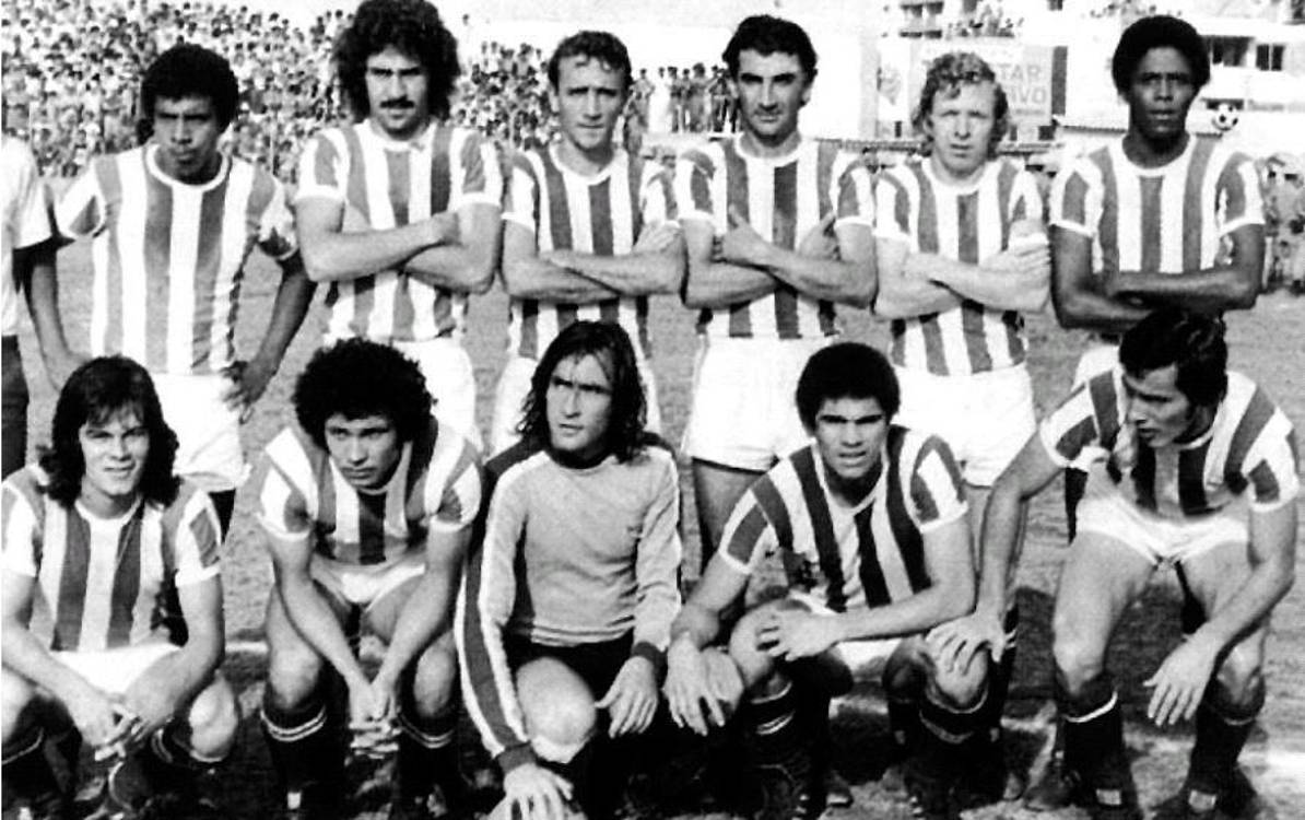 Club Atlético Nacional 1976. Personajes: De pie: Iván Darío Castañeda, Eduardo Raschetti, Eduardo Retat, Miguel Ángel López, Gerardo Moncada y Francisco Maturana. Abajo: Gilberto Salgado, Ramón Bóveda, Raúl Navarro, Eduardo Vilarete y Jorge Olmedo. <b><span class=mln_small-caps_mln>/ FOTO: EL COLOMBIANO</span></b>