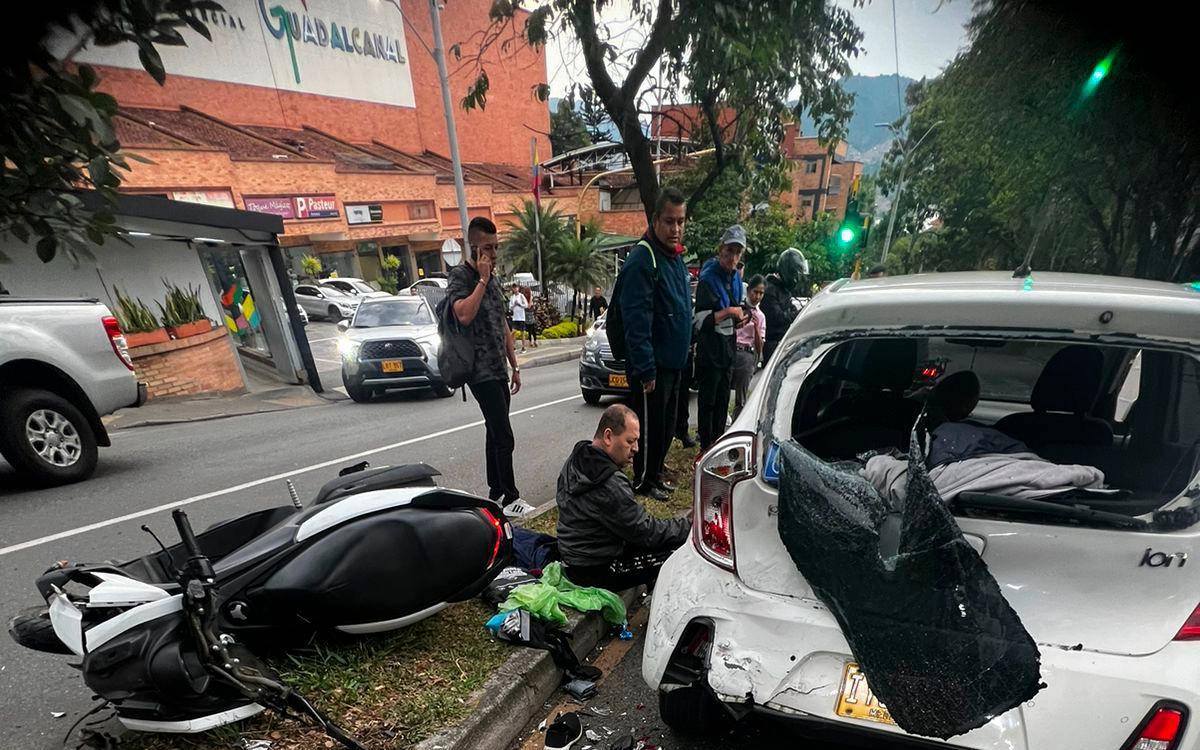 EN FOTOS: Accidente en Envigado, su pareja falleció, pero él se salvó