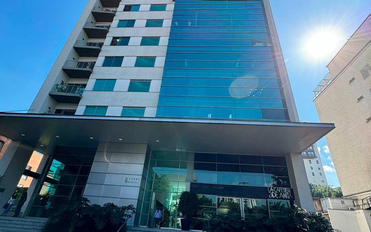 En este edificio ocurrió el accidente. /FOTO: CORTESÍA