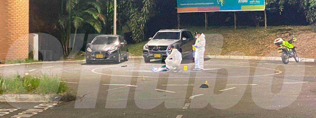 Asesinato de alias Picho Gordo en la comuna 14 de Medellín. /FOTO: ANDRÉS FELIPE OSORIO GARCÍA 