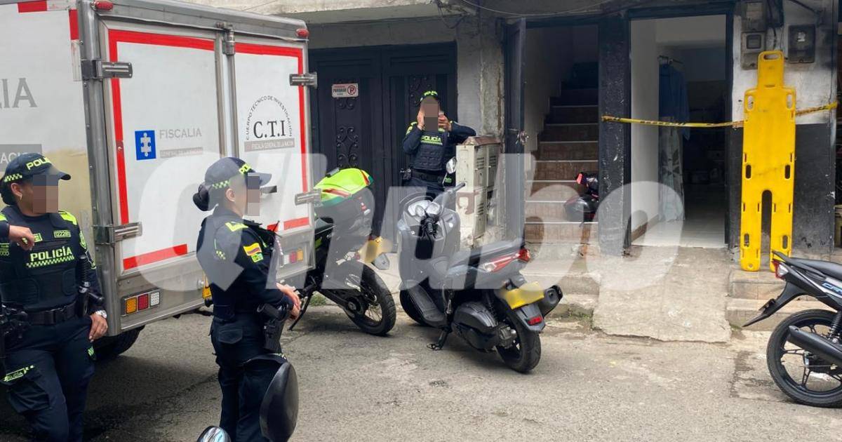Al lugar llegaron las autoridades para realizar a inspección técnica del cuerpo de la joven. FOTO: CORTESÍA