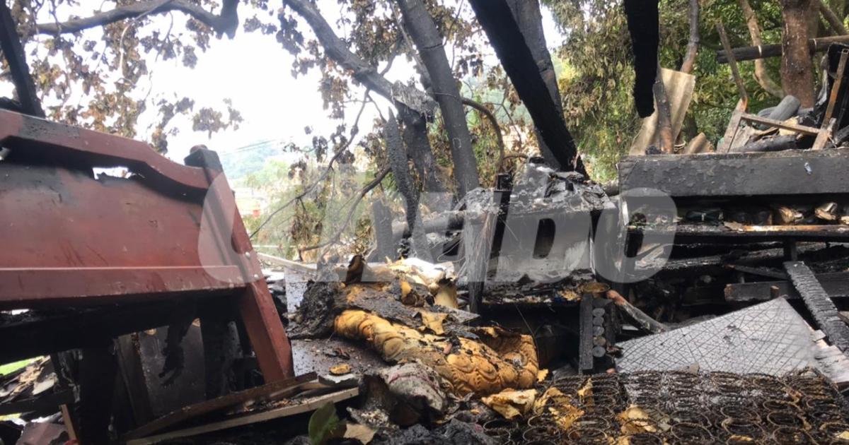 Afectaciones viviendas tras incendio en Manrique. FOTO: LAURA ROSA JIMÉNEZ