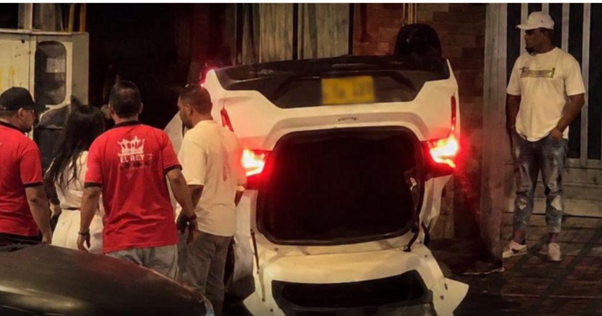 Accidente en Aranjuez. FOTO: FACEBOOK <b><span class=mln_small-caps_mln>/ LA PÁGINA DE MEDELLÍN</span></b>