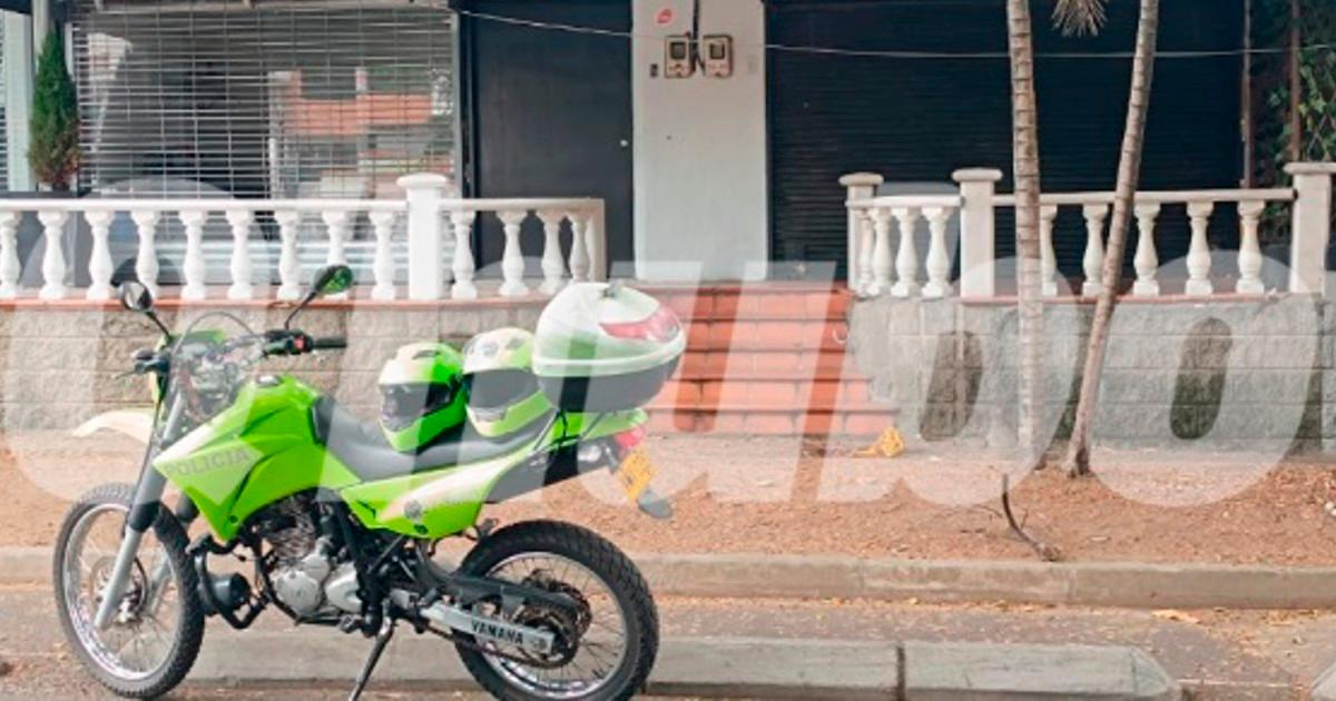 A las afueras de este establecimiento comercial en el barrio Conquistadores, en Medellín, asesinaron a Carlos Sarabia Linares, de 21 años. /FOTO: ANDRÉS FELIPE OSORIO GARCÍA.