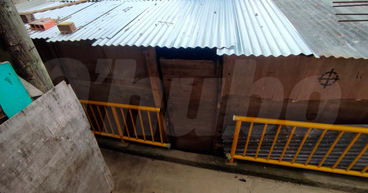 Esta es la vivienda en la que fue encontrada Ana Rosa gravemente herida. /FOTO: ANDRÉS GARCÍA.