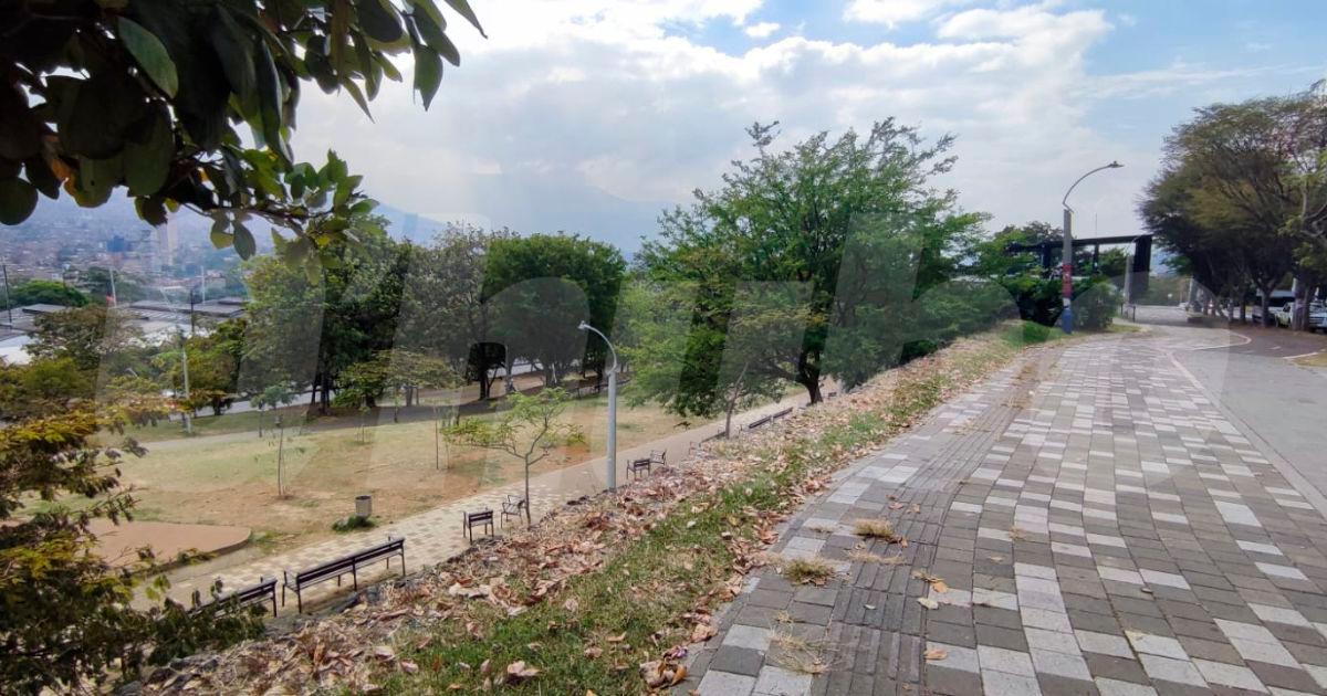 Parque Juanes de la Paz, lugar donde fue encontrado un hombre. /FOTO: ANDRÉS GARCÍA.