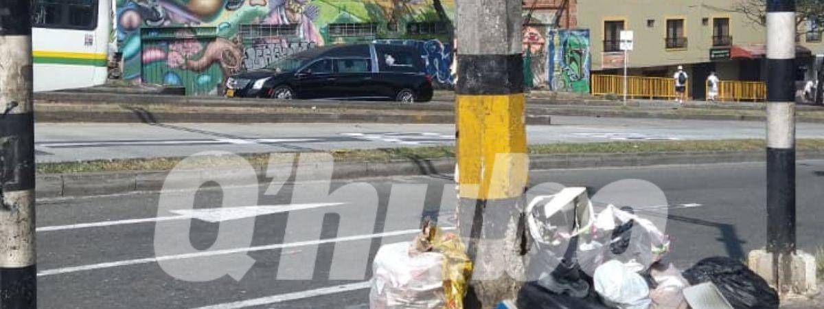 En esta esquina del barrio San Pedro dejaron el cuerpo del Pensionado dentro de bolsas, cobija y una manta. FOTO: GUILLERMO OSPINA