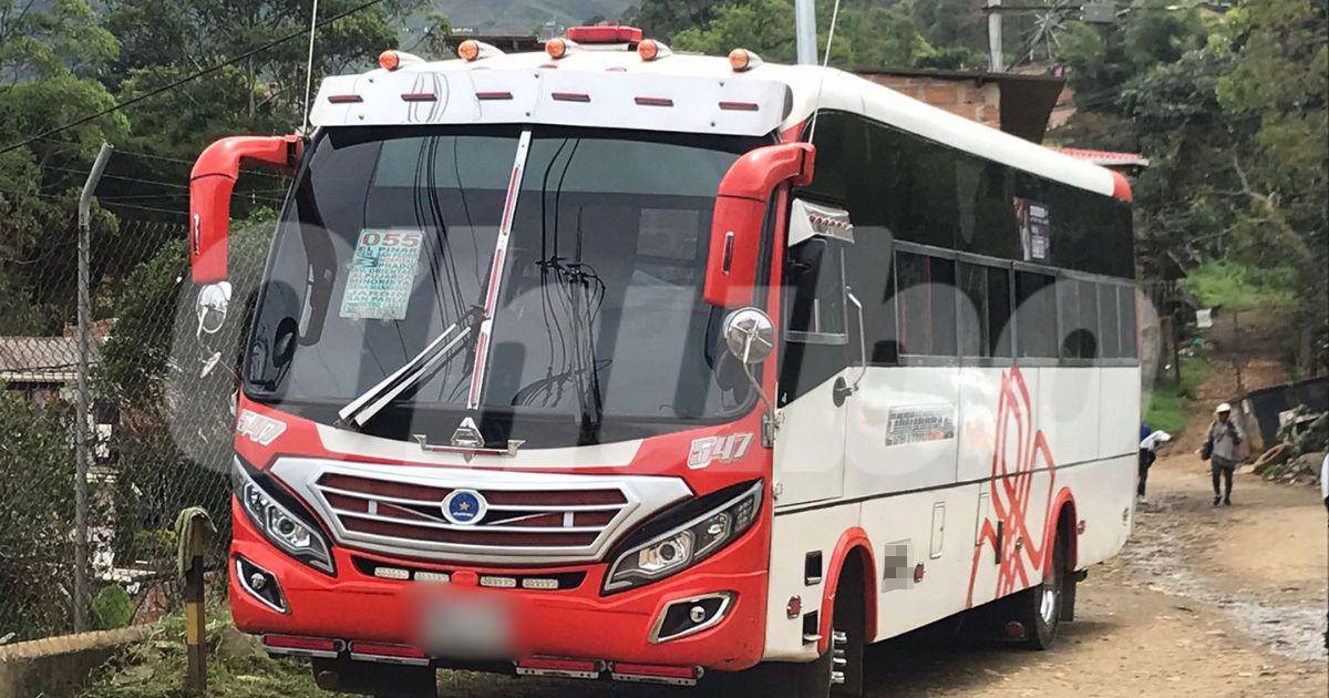 Este es el bus en el ocurrieron los hechos. FOTO: LAURA ROSA JIMÉNEZ VALENCIA