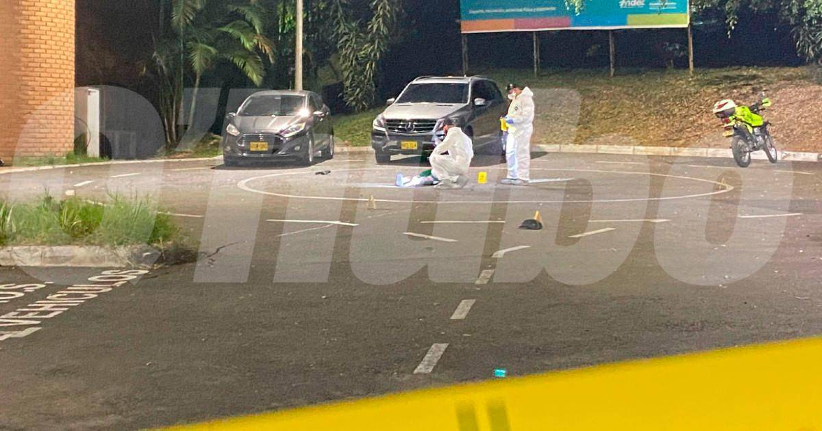 Asesinato de alias Picho Gordo en la comuna 14 de Medellín. /FOTO: ANDRÉS FELIPE OSORIO GARCÍA