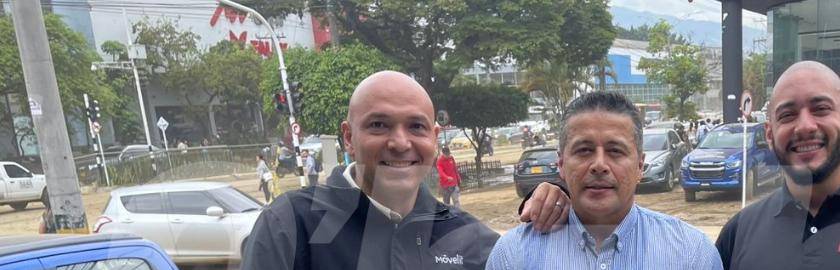 Estas son las personas que se hicieron virales por su gran corazón durante las inundaciones 