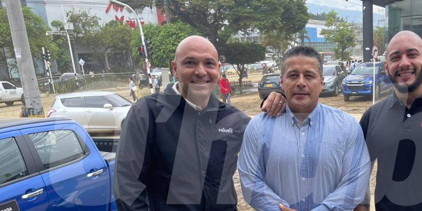 Estas son las personas que se hicieron virales por su gran corazón durante las inundaciones