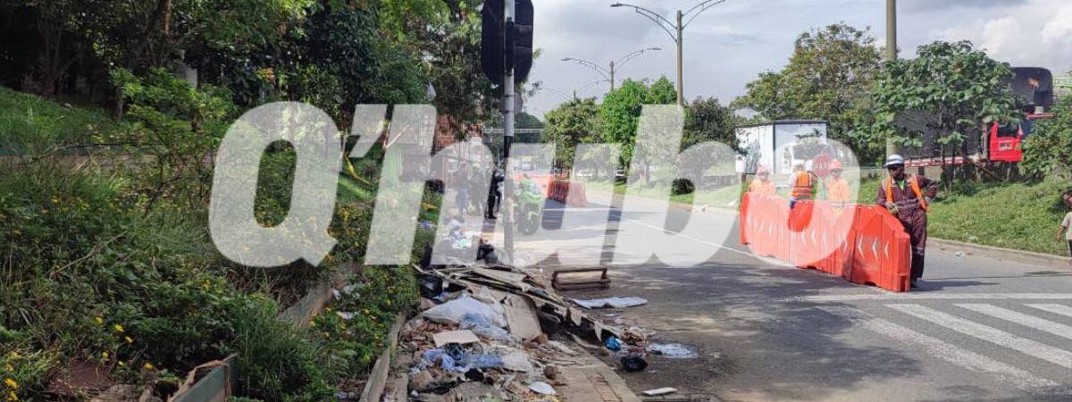 A un costado de este basurero fue donde abandonaron el cuerpo. FOTO: ANDRÉS GARCÍA