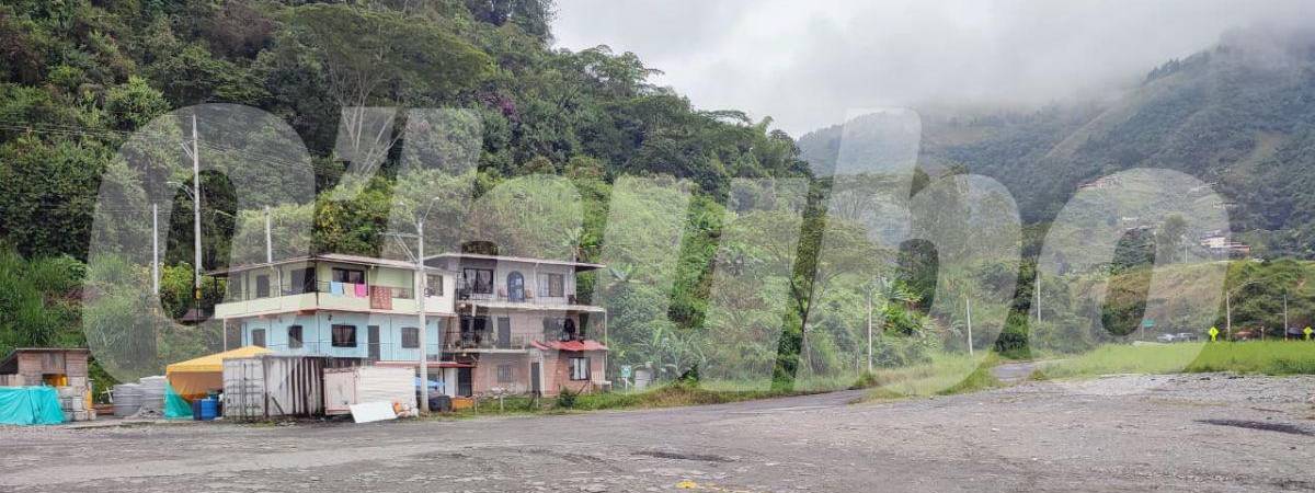 Paradero Restaurante Donde Alonso. FOTO: ANDRÉS FERNANDO GARCÍA