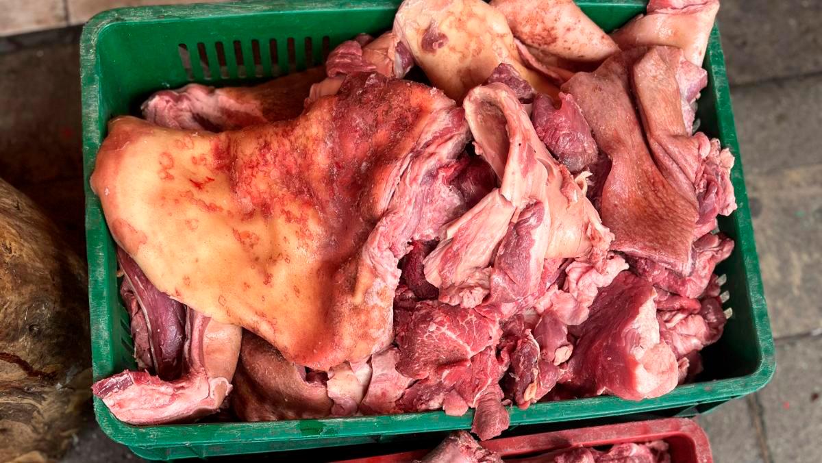 Parte de la carne en mal estado. /FOTO: CORTESÍA