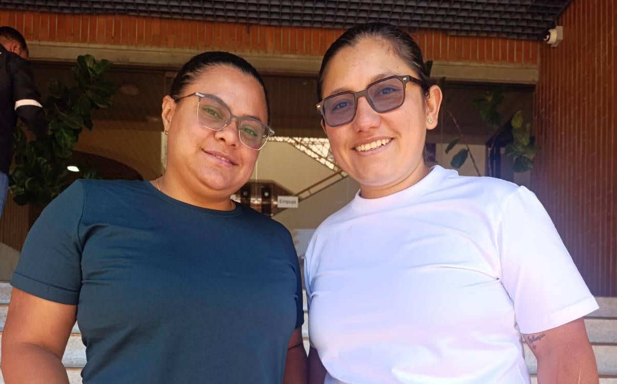 Luisa Viana y Estefany Baquero son las dueñas de la receta ganadora de la mejor empanada. FOTO: CORTESÍA