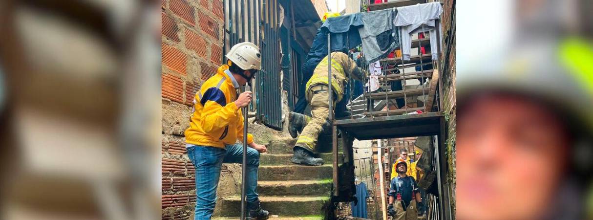 Así fue el rescate de los menores en Santa Cruz. /FOTO: CORTESÍA DAGRD 