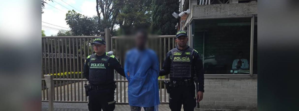 Este es el sujeto acusado de agredir a 6 personas en Robledo. FOTO: POLICÍA NACIONAL