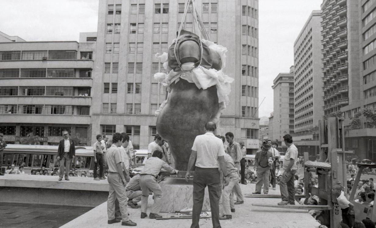 El 15 de septiembre de 1986, Botero trajo, con el apoyo de empresas, el Torso de mujer, mayormente conocido como La Gorda. FOTO: ARCHIVO - HERNANDO VÁSQUEZ