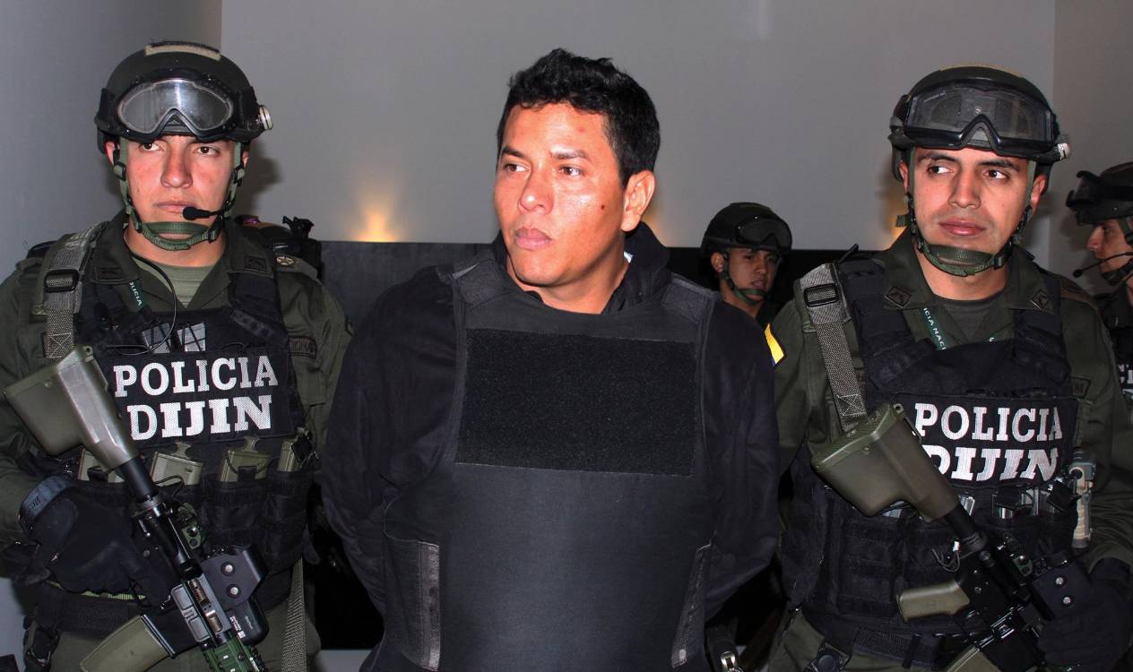 Camilo Torres Martínez, alias Fritanga, integrante de la banda criminal Los Urabeños, fue capturado por la Policía Nacional antes de asistir a la ceremonia de su matrimonio. FOTO: COLPRENSA - POLICÍA NACIONAL