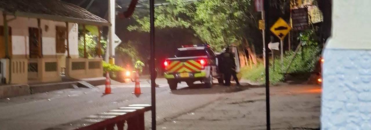 Tras la detonación, los responsables huyeron sin dejar rastro. FOTO: DENUNCIAS ANTIOQUIA
